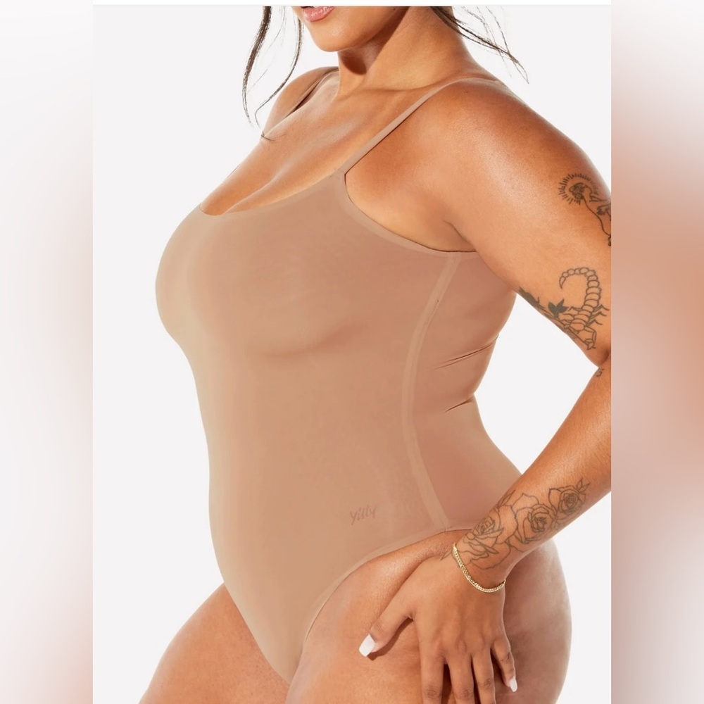 Yitty Smoothed Reality Square Neck Bodysuit